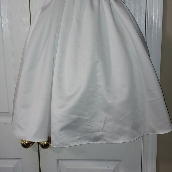 David's Bridal All-over satin tea-length ball gown flower girl  dress Sz 6 - Picture 2 of 11
